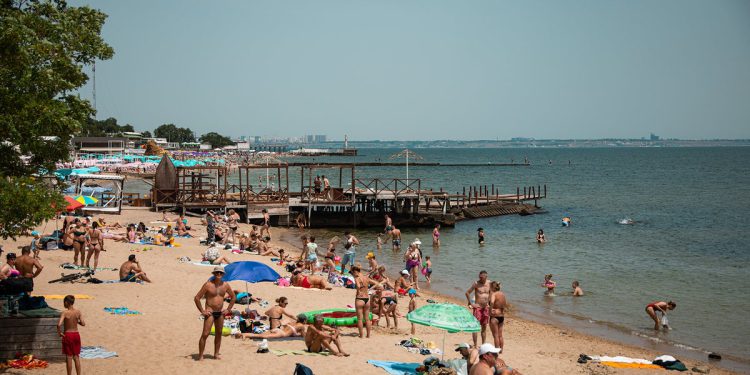Tri ukrajinske plaže ubijene morskim rudnicima u odmaralištu Crnog mora nakon što su ignorirali upozorenja