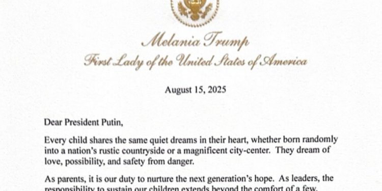 Trump dijeli pismo prve dame Melaniju Putinu dok bjesni zbog izvještavanja o samitu Aljaske