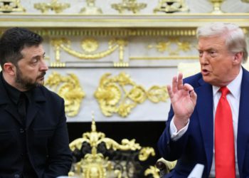 Trump kaže Zelenskom da ne isključuje slanje američkih trupa u Ukrajinu