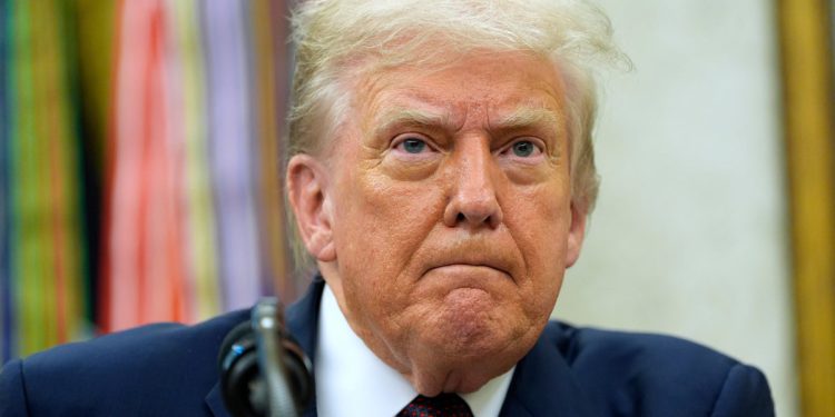 Trump kaže da Nacionalna garda dolazi u DC ‘vrlo brzo’ nakon što su tinejdžeri pobijedili ‘zgodnog’ bivšeg djelatnika poznatog kao ‘Big Balls’