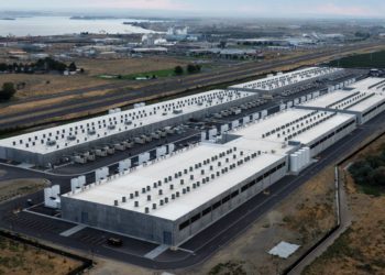 Trump krivi obnovljivu energiju za povećanje cijena električne energije. Stručnjaci upućuju drugdje