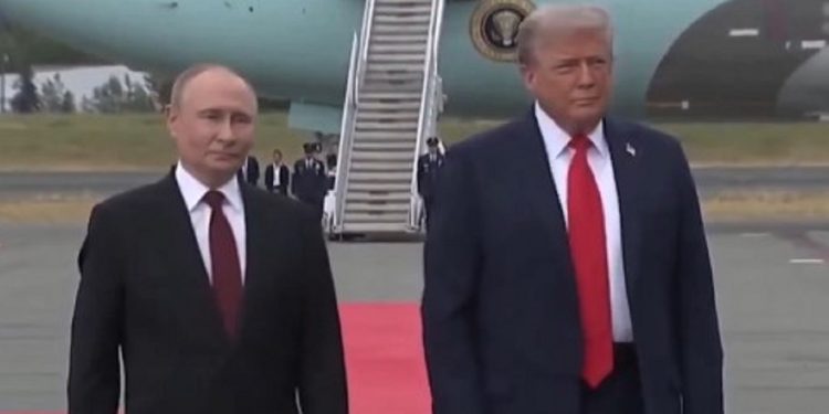 Trump nakon sastanka s Putinom poslao poruku Zelenskom: Ovo mu se neće svidjeti