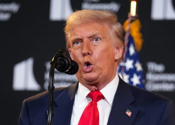 Trump slama ‘gubitnike’ pokušava poremetiti Putinove razgovore – RT World News