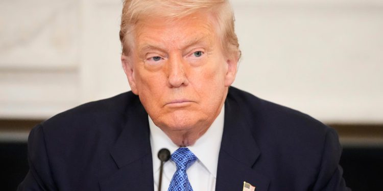 Trump zahtijeva beskućnike ‘odmah’ odseliti se iz Washingtona DC -a da bi glavni grad nacije bio ‘ljepši’