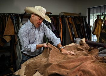 Trump želi da ljudi kupuju američki. Interes za to je pad, nalaze se nova anketa