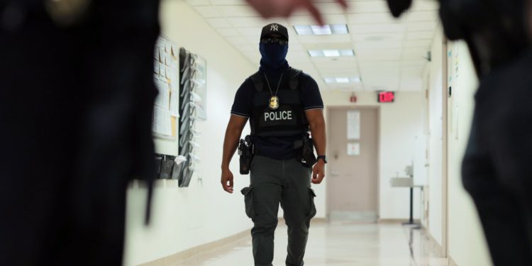 Trumpov tim uskoro će odlučiti što je “antiamerikanac” pri davanju državljanstva