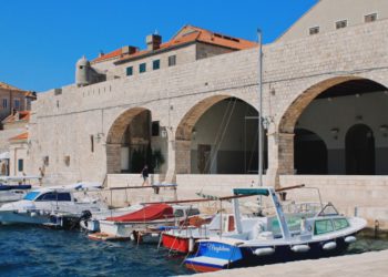 Tučnjava u Portu: Zbog svađe oko privezišta napao obitelj iz Španjolske