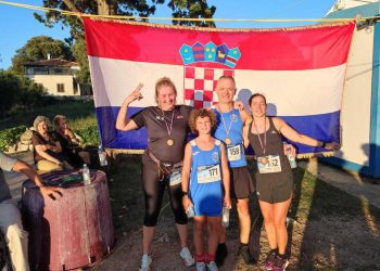 U čast ratnog zapovjednika Danijela Telesmanića Dida trčala i njegova 65-godišnja kći Korina