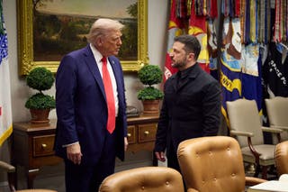 Volodymyr Zelensky tijekom sastanka s američkim predsjednikom Donaldom Trumpom u Bijeloj kući u Washingtonu, DC