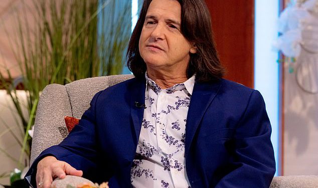 Udovica Barbare Windsor Scott Mitchell priznaje da je bilo “grozno svjedočiti teroru” koji je njegov pokojni partner doživio usred njene bitke za demenciju