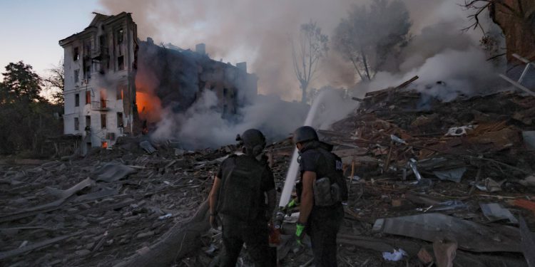 Ukrajina ruska rata najnovije: Trump Aide kaže da Indija financira Putinov rat kupnjom ruske nafte