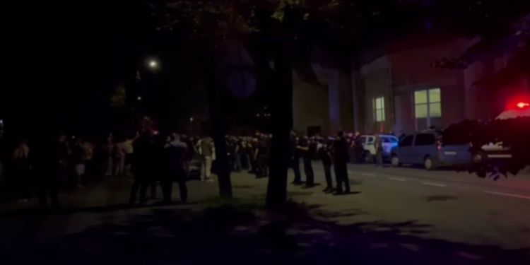 Ukrajinski gradski neredi protiv prisilne mobilizacije (videozapisi) – RT Rusija i bivši Sovjetski Savez