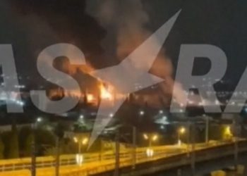 Ukrajinski napad bespilotnih letjelica iskriva u rafineriji nafte u Rusiji | Vijesti