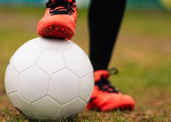 Ukrajinski nogometaš dobiva žutu kartu za govor ruskog – RT Rusija i bivši Sovjetski Savez