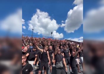 Ukrajinski nogometni obožavatelji snimali su izvođenje nacističkih saluta – Media – RT Rusija i bivši Sovjetski Savez