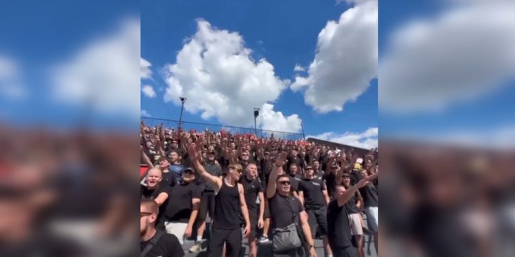 Ukrajinski nogometni obožavatelji snimali su izvođenje nacističkih saluta – Media – RT Rusija i bivši Sovjetski Savez