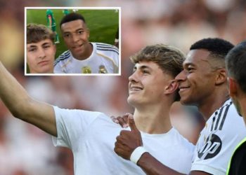 Upada u polje za selfie s Mbappéom i on …