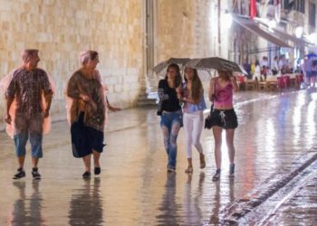 Upozorenje prognostičara: Moguće je nevrijeme, obilna oborina, poplave