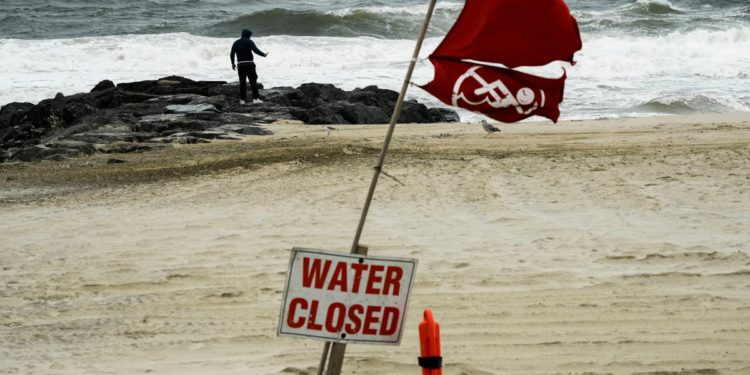 Uragan Erin ažuriranja uživo: New Jersey pod izvanrednim stanjem, jer su praćene još tri potencijalne tropske oluje