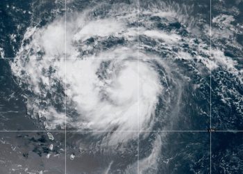 Uragan Erin eksplodira u Storm Cat 5, a očekuje se da će se u narednim danima udvostručiti – čak i trostruko