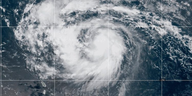 Uragan Erin eksplodira u Storm Cat 5, a očekuje se da će se u narednim danima udvostručiti – čak i trostruko