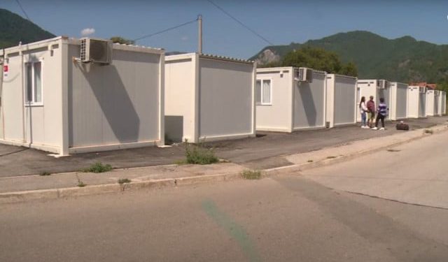 VIDEO Stanovnici Donje Jablanice već 10 mjeseci nakon poplava u kontejnerima čekaju bolji život