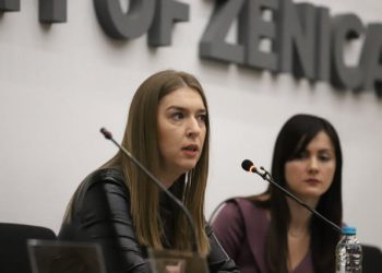 Vijećnica zaboravila na mikrofon: ‘Neka jede g….’