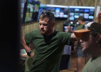 Vojnici pod bombardiranjem u istočnoj Ukrajini kažu da se mir još uvijek osjeća daleko