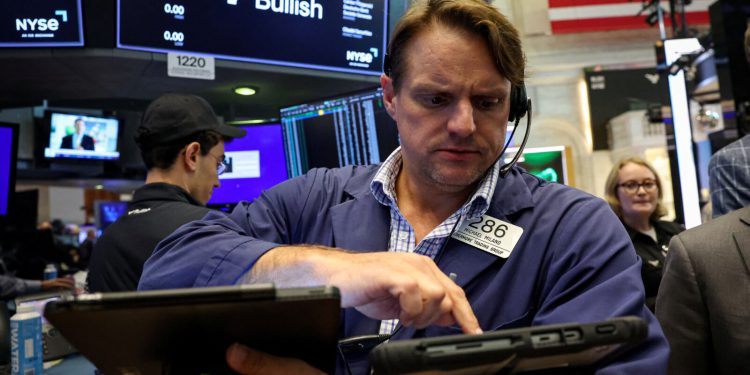 Wall Street postiže nove rekorde, ulagači se prebacuju s tehnološkog na farmaceutski sektor