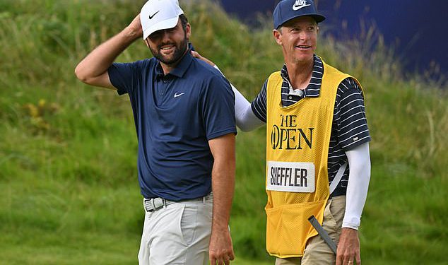 World No 1 Golfer Scottie Scheffler trpi ogroman udarac ispred PGA Tour Playoff događaja