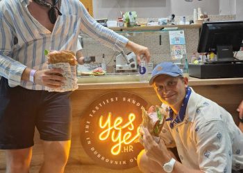 YES YES slavi godinu dana i dijeli 200 besplatnih sendviča!