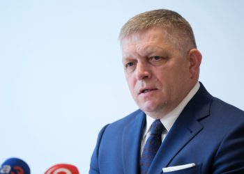 Zapad ‘rabljena’ Ukrajina – premijer države EU – RT Rusija i bivši Sovjetski Savez