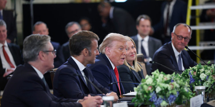 Zapadna Europa je na Trumpovu milost – RT World News