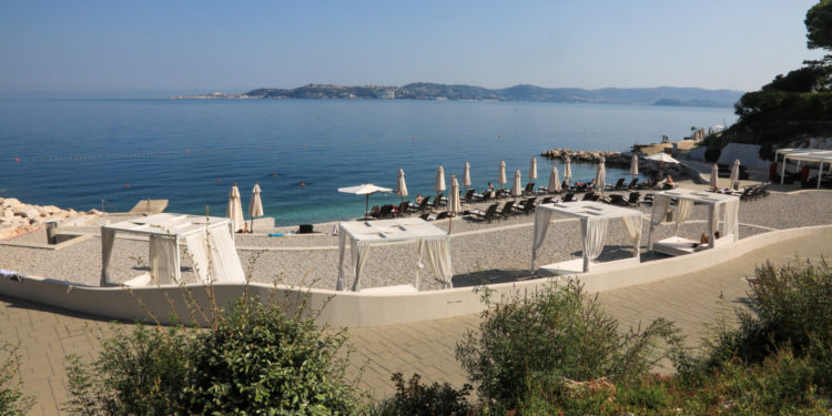 Zaštitari napali Slovence u Savudriji: Pretukli skupinu turista u blizini poznatog hotela