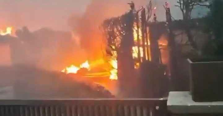 Zastrašujući trenutak Madrid kuće prijeti bijesnom požarom | Vijesti