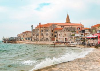 Zbog premlaćivanja Slovenca na plaži, policija u Umagu prijavila trojicu za nasilničko ponašanje!