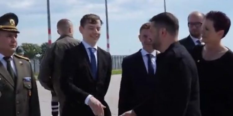 Zelenski stigao u Berlin, slijedi sastanak s EU čelnicima i Trumpom