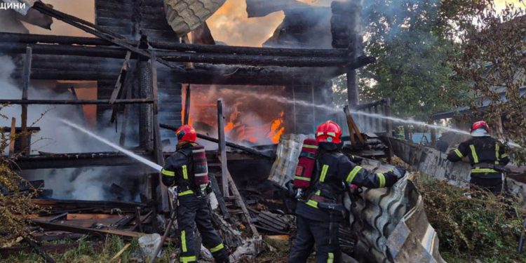 Zelensky osuđuje ‘nepristojni’ ruski napad kao tvornica u američkom vlasništvu