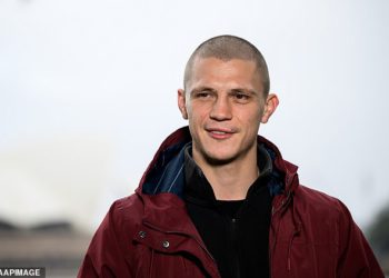 Zvjezdana bokser Nikita Tszyu otkriva zabrinjavajući razlog zbog kojeg je napustio svoj stari život kao radnika s bijelim ovratnicima