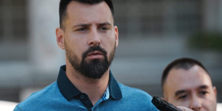 Ivošević tražio da Butković pokaže rješenje na temelju kojeg brod pun azbesta mora napustiti Hrvatsku