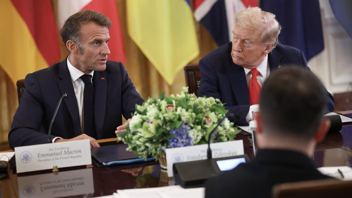 Donald Trump i francuski predsjednik Emmanuel Macron