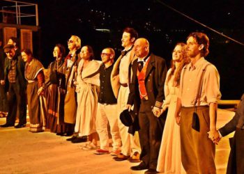 Grad − Ekvinocijo se vratio u Posat: Višestruko nagrađivana predstava ponovno oduševila publiku (FOTO)