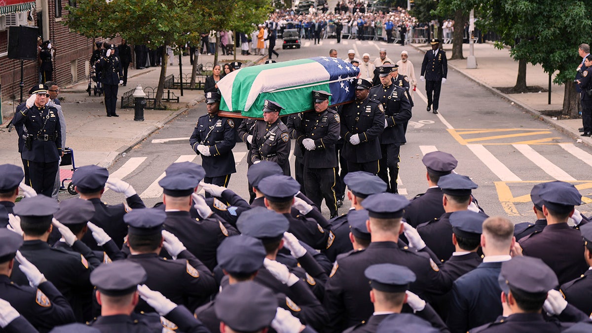 Pogreb za časnika NYPD -a Didarul Islam