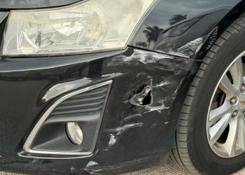 Razbijen automobil na parkiralištu u Kaštel Starom: Čitateljica traži pomoć svjedoka