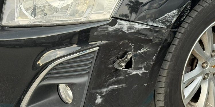 Razbijen automobil na parkiralištu u Kaštel Starom: Čitateljica traži pomoć svjedoka