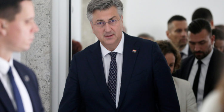 U tijeku sjednica Vlade: Premijer napravio nešto što nije nikada