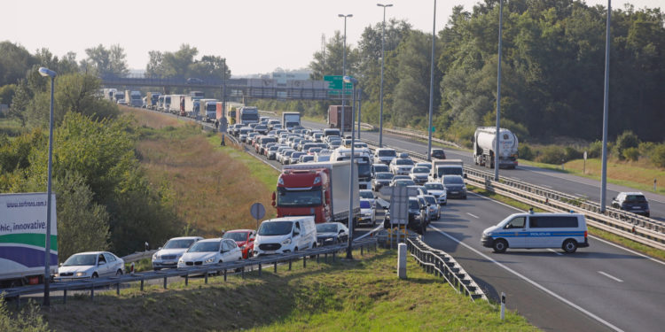 Ogromna nesreća na zagrebačkoj obilaznici: U sudaru više vozila, ozlijeđeno i dijete