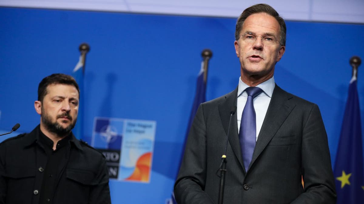 Ukrajinski predsjednik Volodymyr Zelenskyy i generalni tajnik NATO -a Mark Rutte