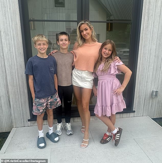 Exes dijele troje djece: Camden, 13, Jaxon, 11 i Saylor, devet