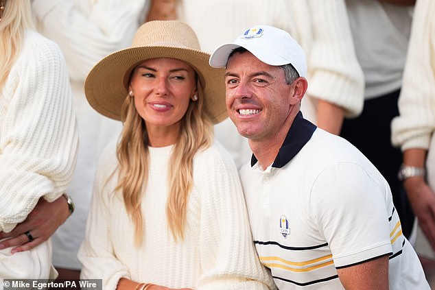 McIlroy je rekao da je Erica 'u redu' nakon incidenta u subotu i rekao da je njegova supruga 'jaka žena'